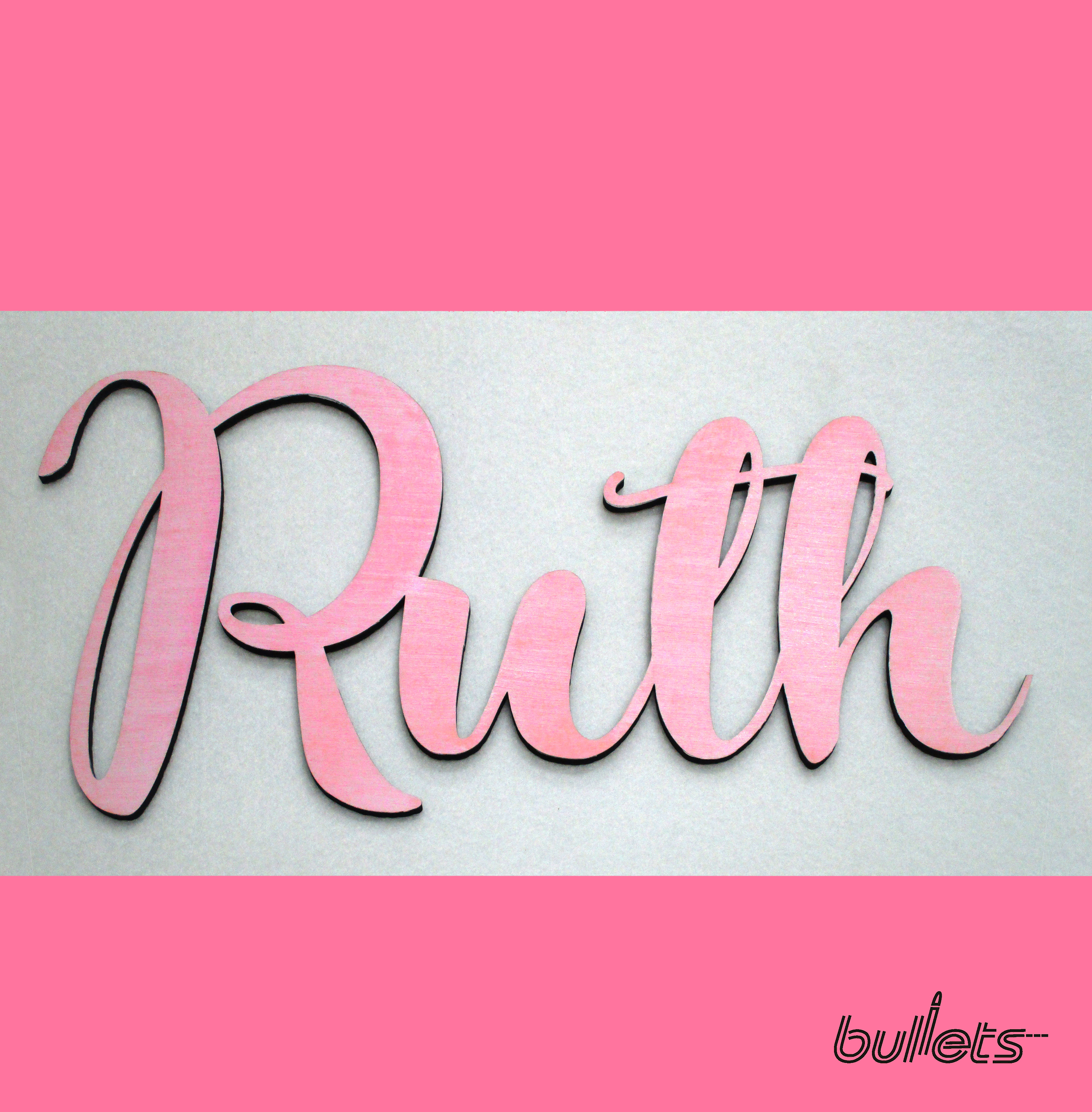 bullets חיתוך בלייזר וצביעה שם מעץ לקיר