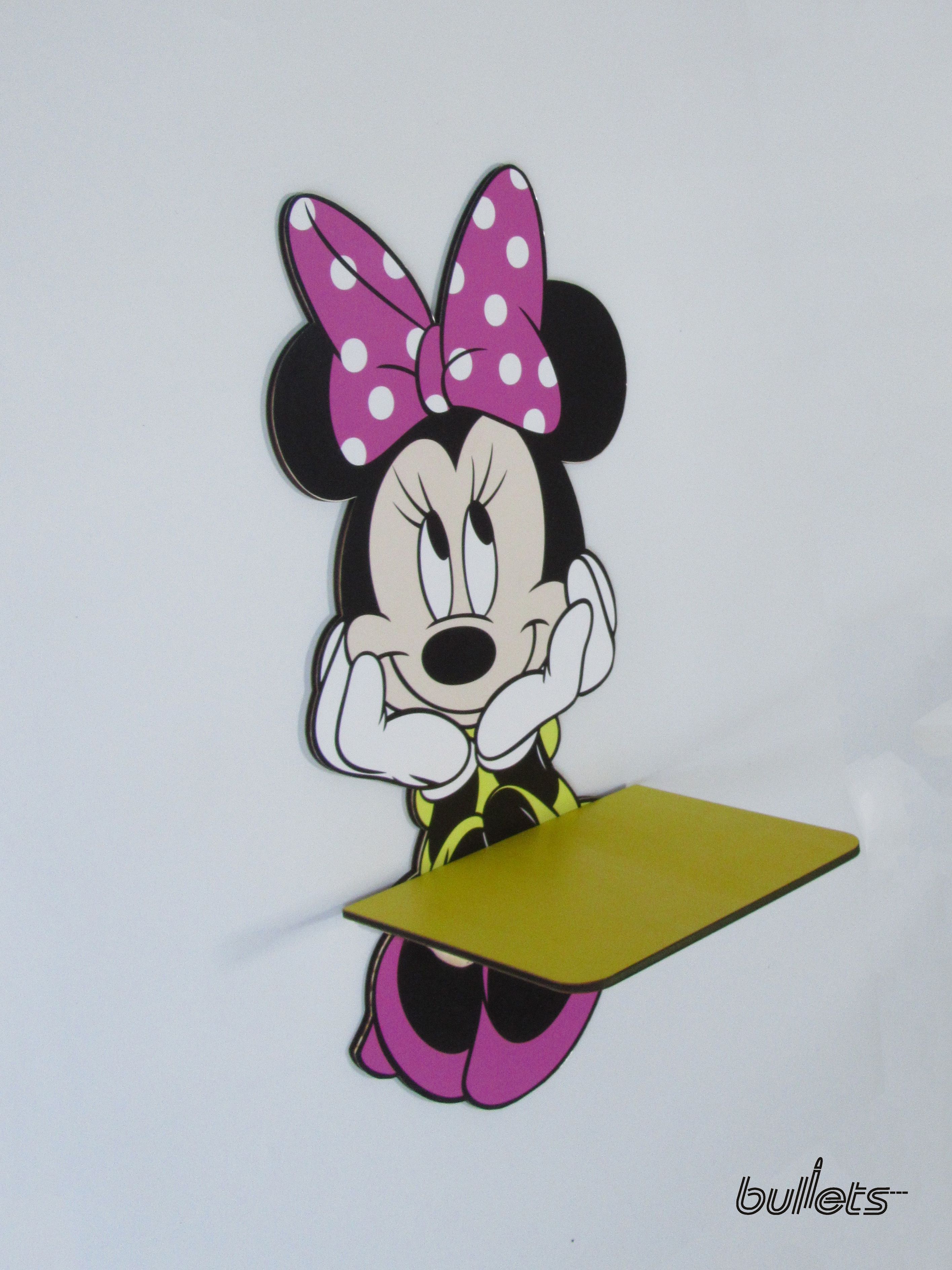 bullets מדף עץ ענק לקיר בהדפסה אישית.jpg