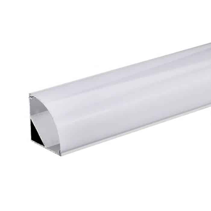 פרופיל לד זויתי • קריספין קרוואנס