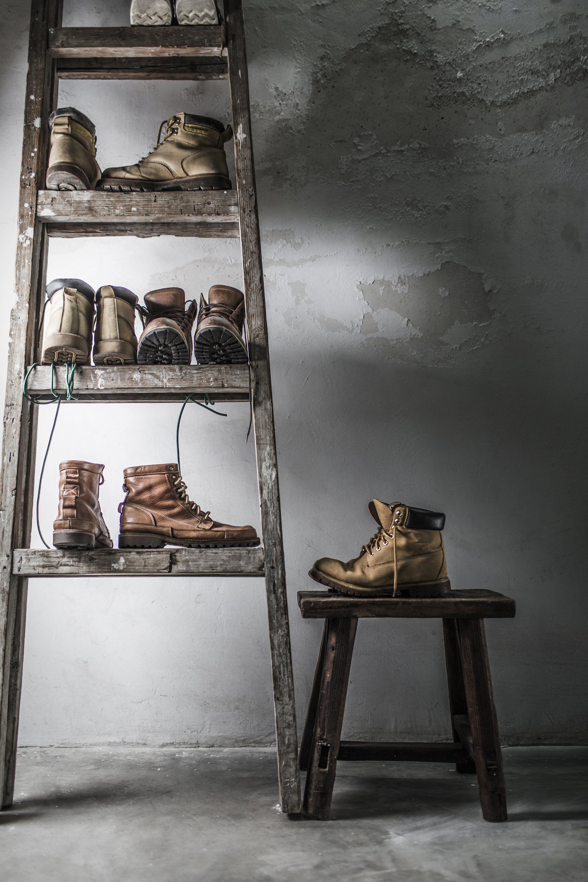 furniture-with-different-pairs-of-boots_1205-198.jpg