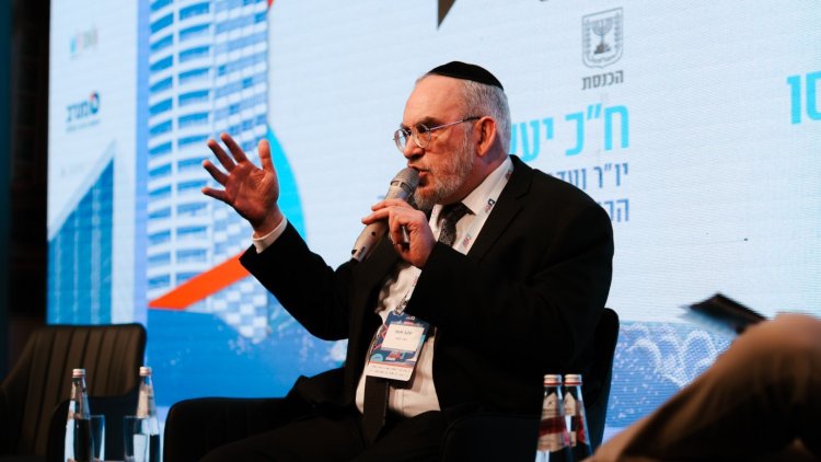 יעקב אשר בוועידת מרכז הנדלן (נאו מדיה) 