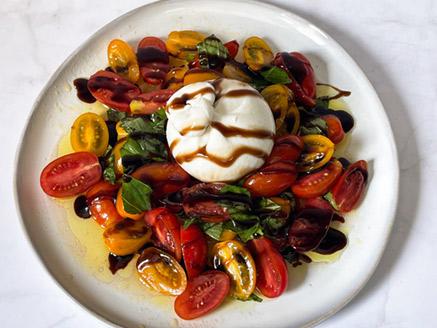 סלט בוראטה קל להכנה