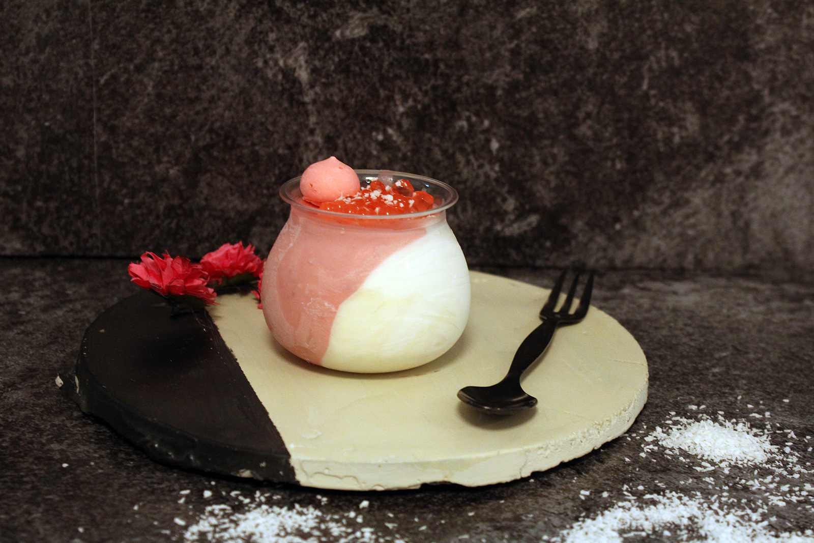 IMG 1516 - קינוחי כוסות: תות שוקולד לבן