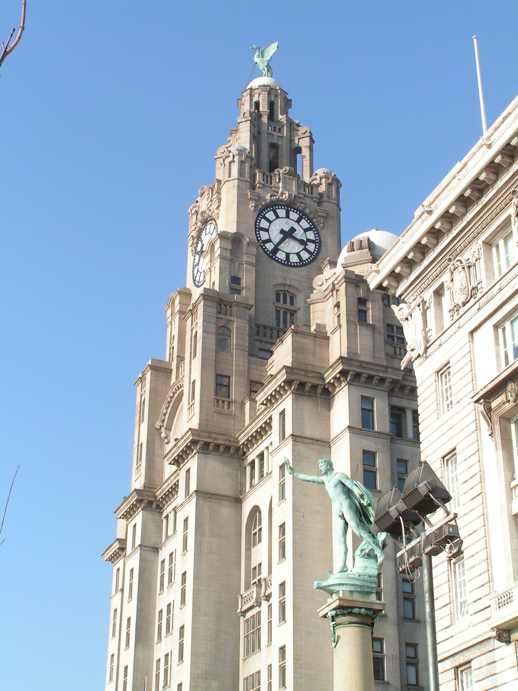 Royal_Liver_Building_Clock_Tower.jpg